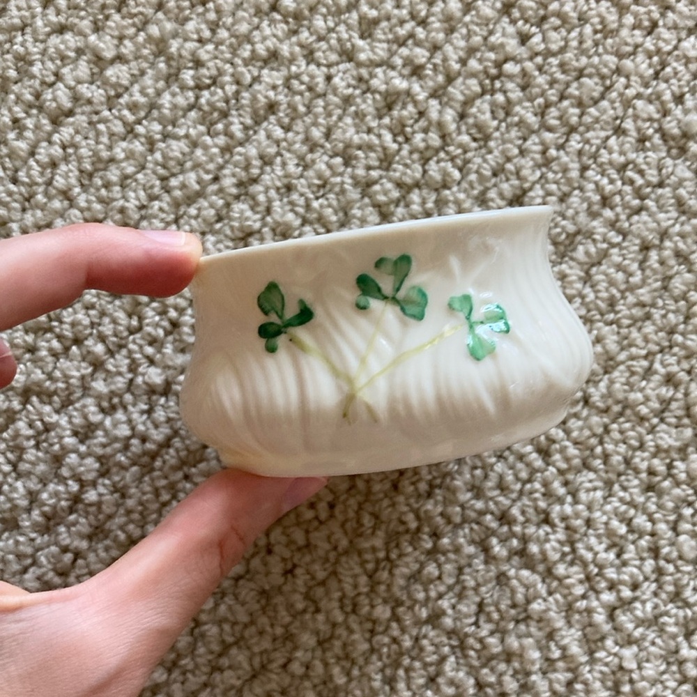 Belleek Small Serving Cup Coffee Cream Green Thatched Vintage Pottery EUC